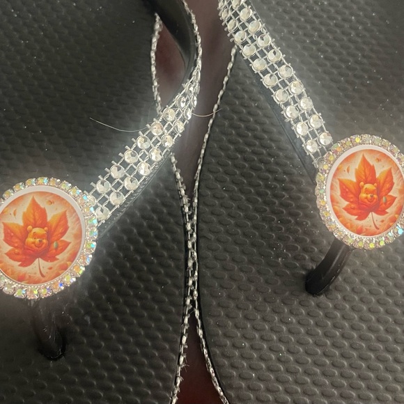 Black Flip Flops with Rhinestone Straps and Leaf Design - Picture 1 of 1